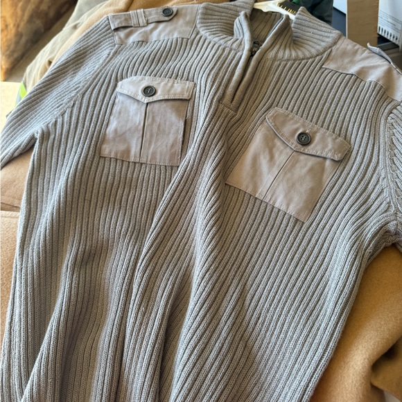 Gray - Picture 1 of 2